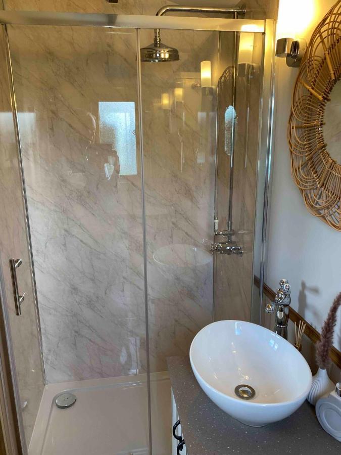 Boyce Fen Farm Retreat Glamping & Fishery Villa Wisbech Kültér fotó